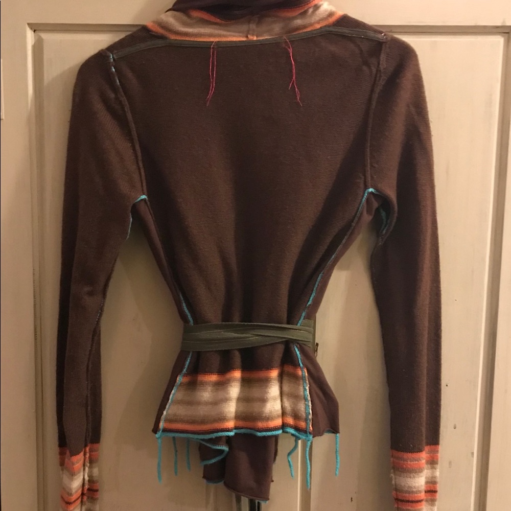 Wool wrap sweater - Picture 2 of 5